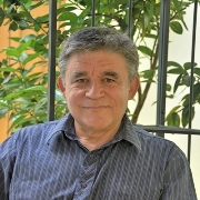Dr. Claudio Garibay