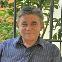 Dr. Claudio Garibay